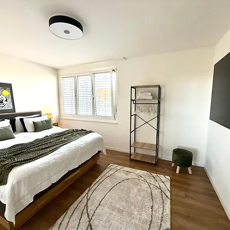Modern & - Oerlikon Homestay *