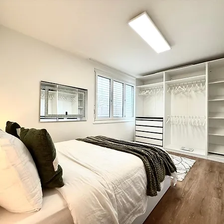 Modern & - Oerlikon *