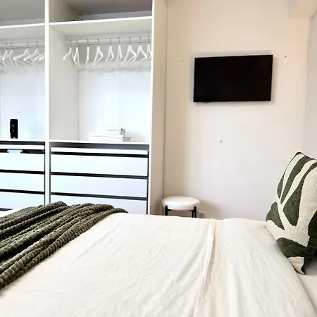 Modern & - Oerlikon Zurich